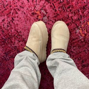 “UGG” Slippers